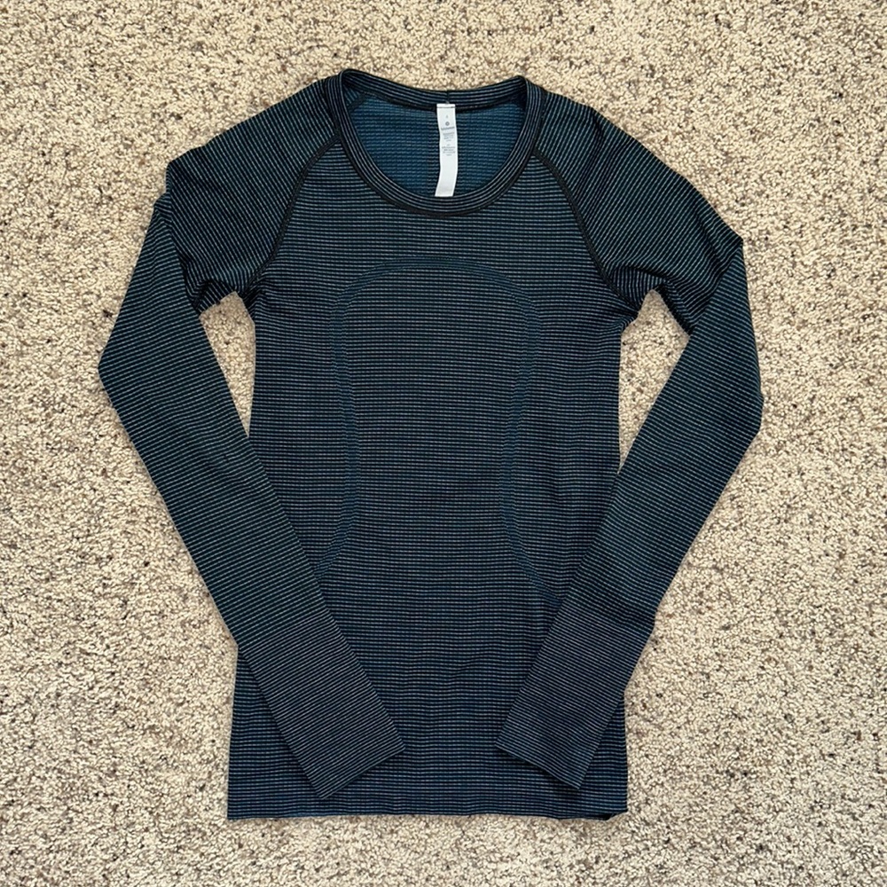 Lululemon long sleeve top